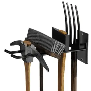 suporte de parede para ferramentas de jardim