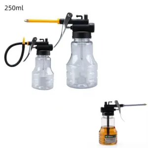 Lubrificador manual 250ml com corpo em PVC e mangueira